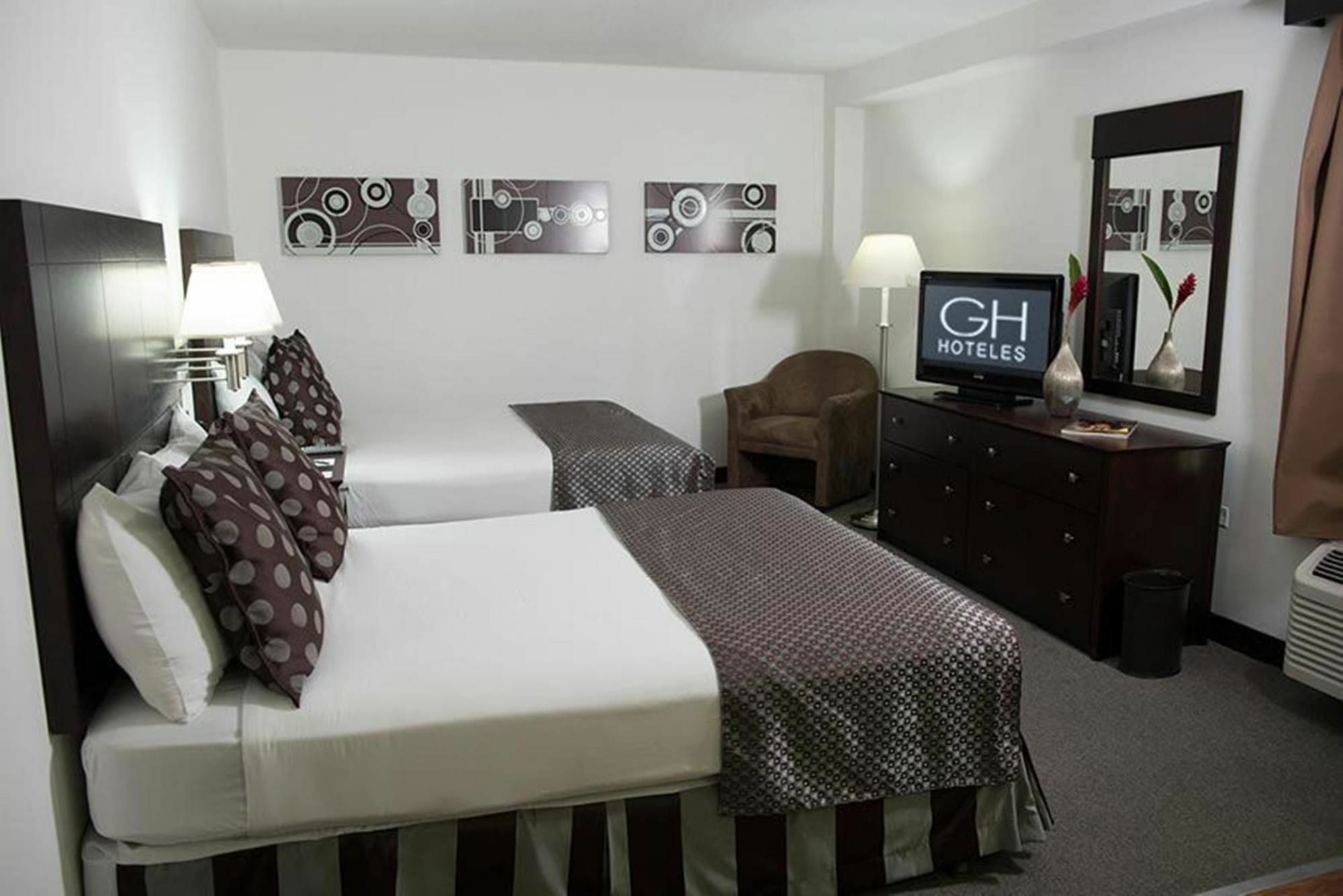 Guaparo Suites วาเลนเซีย ภายนอก รูปภาพ