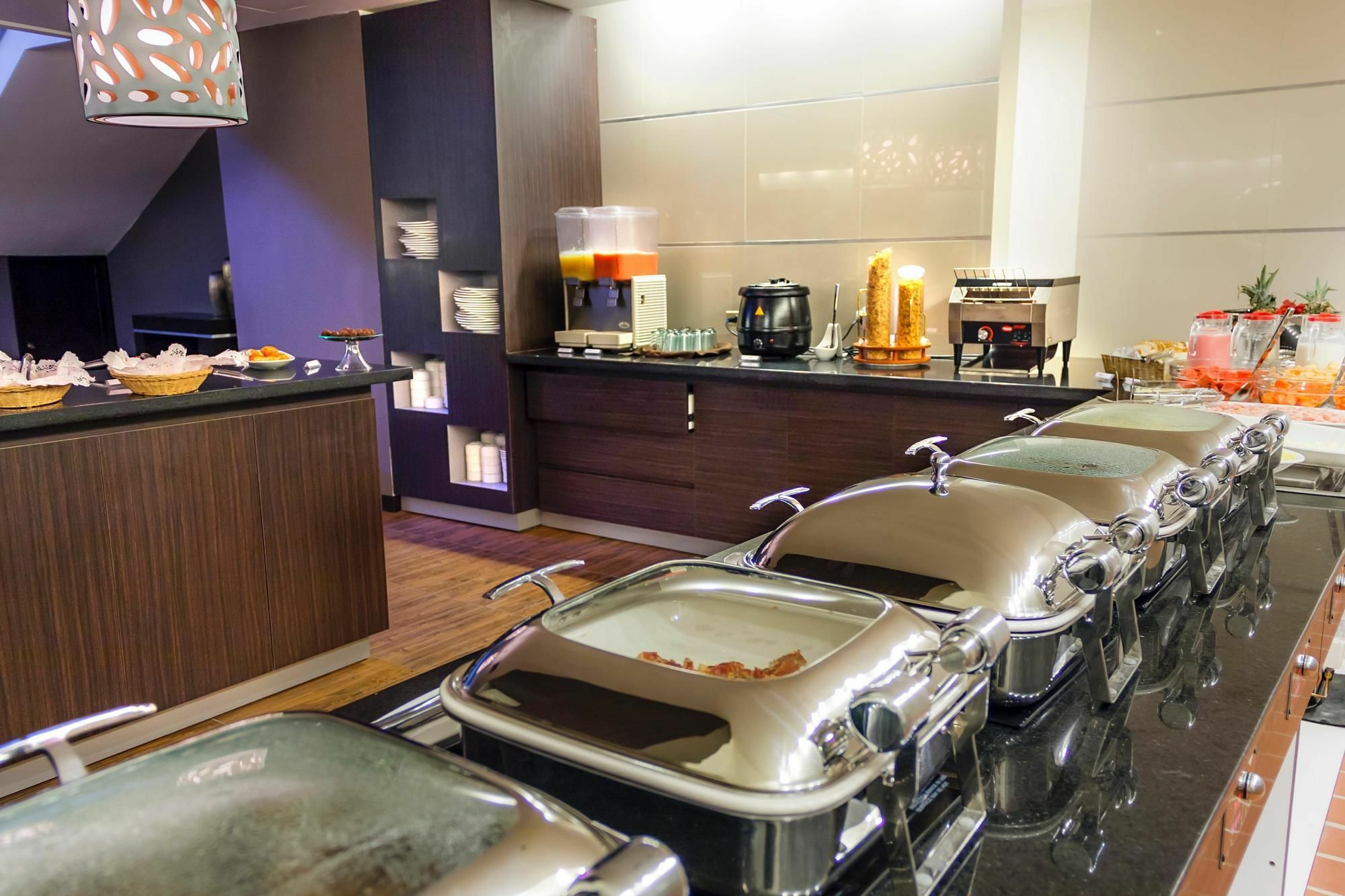Guaparo Suites วาเลนเซีย ภายนอก รูปภาพ