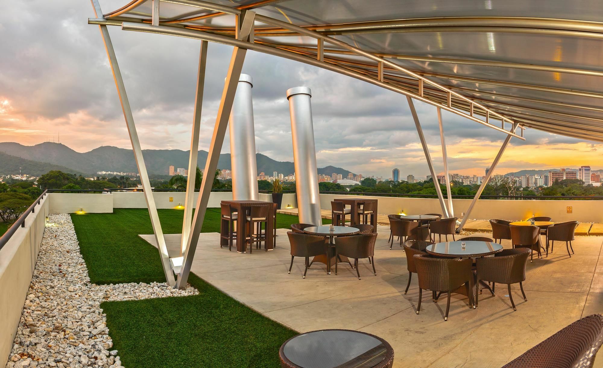 Guaparo Suites วาเลนเซีย ภายนอก รูปภาพ